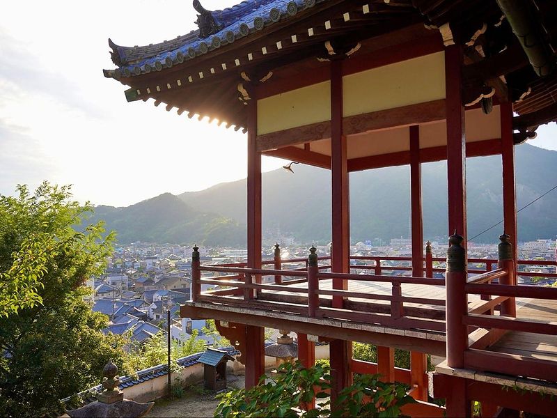 To Towns Where Time Breathes: A Journey Through the History and Ancient Streetscapes of the Seto Inland Sea